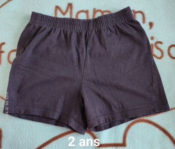 Short noir 2 ans