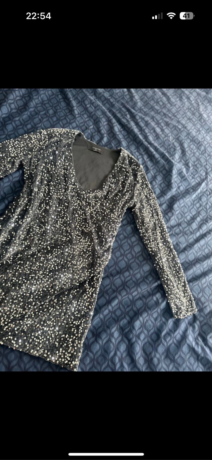 Robe à paillettes - photo numéro 4