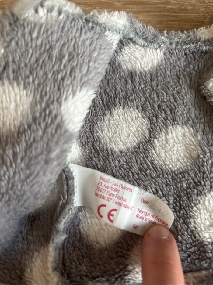 Gilet gris à petit pois poupon minikane Paola reina corolle - photo numéro 3