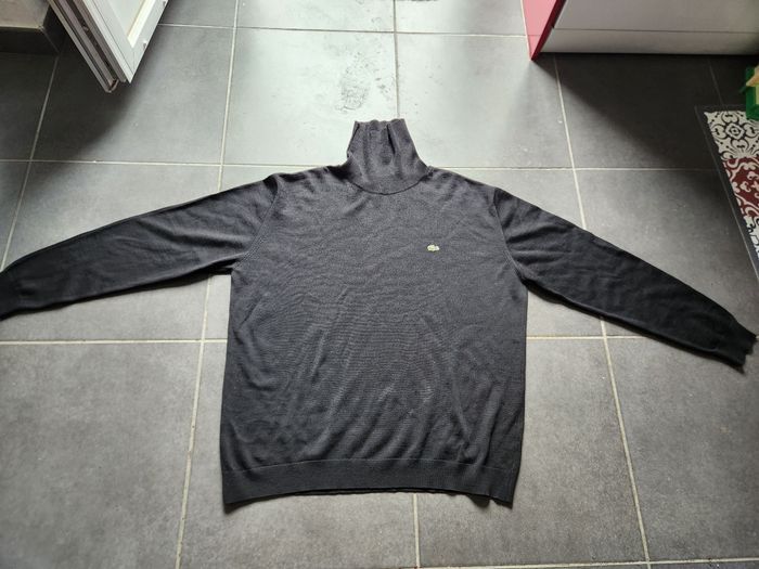 Pull laine lacoste taille 8 (40)