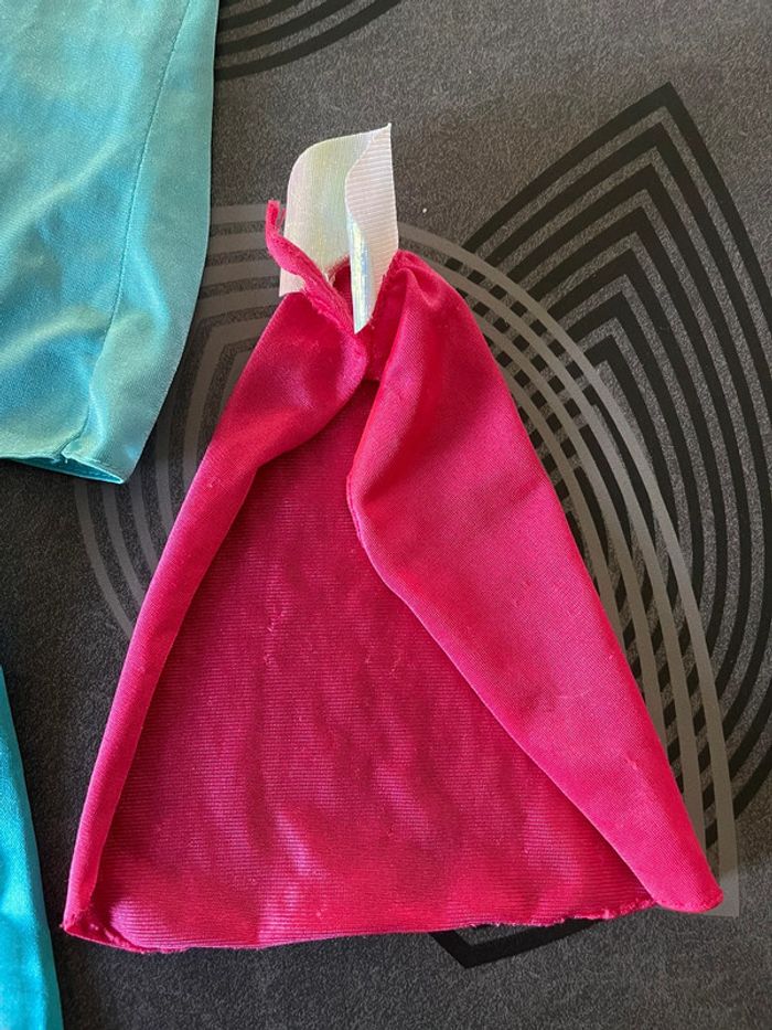 Lot vêtements Disney - photo numéro 2