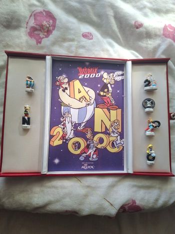 Collection Complète des et rare des fèves d Asterix Asterix pour l année 2000