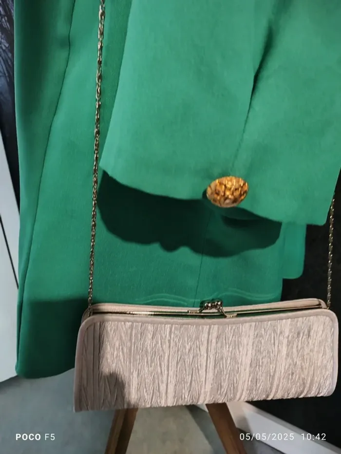 Sac  avec chaîne argenté - photo numéro 11