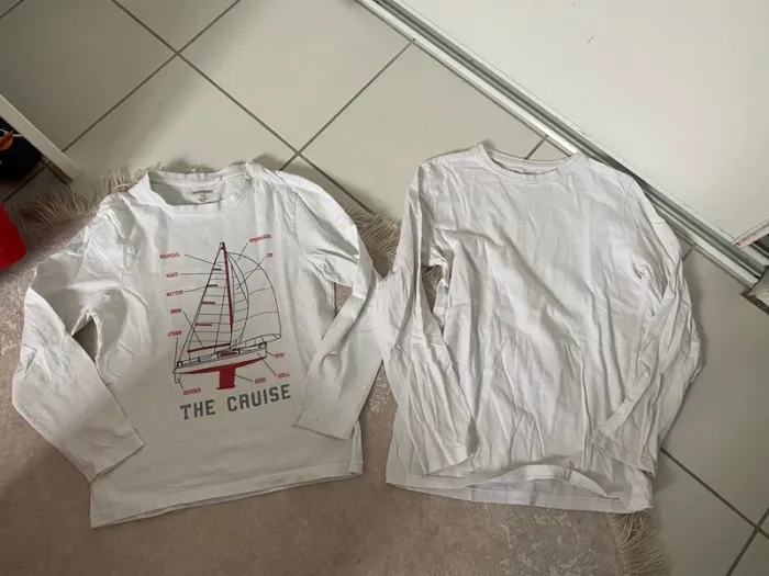 Lot tee shirts