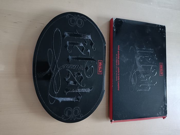 PALETTE  FETISH KAT VON D - photo numéro 5