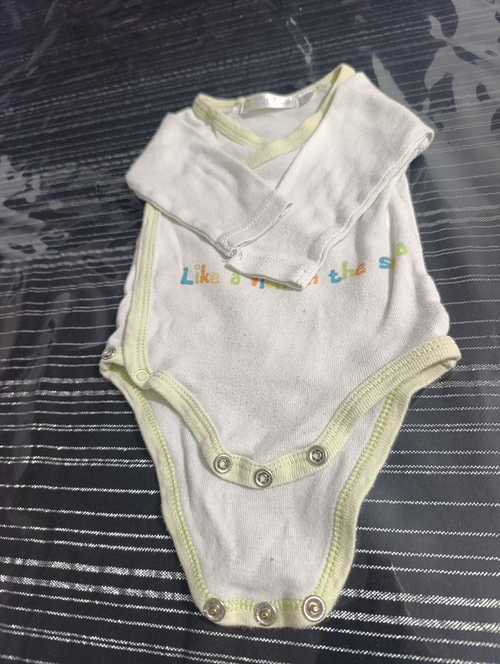 Lot de 2 bodys manches courtes et 1 body manche longue 3 mois - photo numéro 4