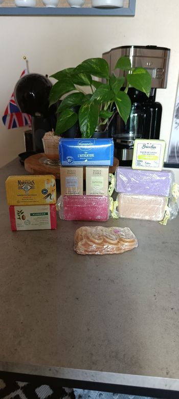 Produits de soins neuf