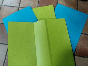 Lot 4 pochettes cartonnes