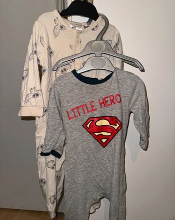 Lot 2 pyjama 9-12 mois