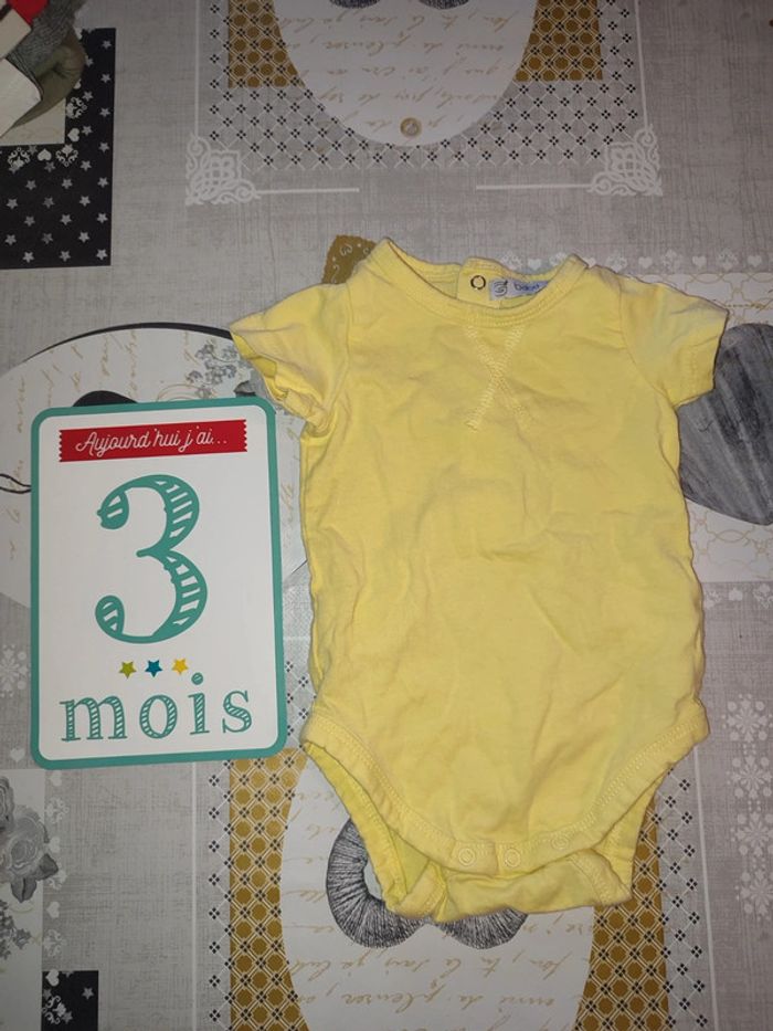 Bodies jaune