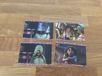 Lot 4 cartes encanto Panini