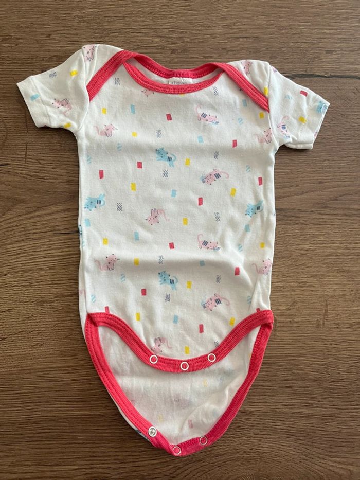 Lot de 3 bodies - 6 mois - photo numéro 4