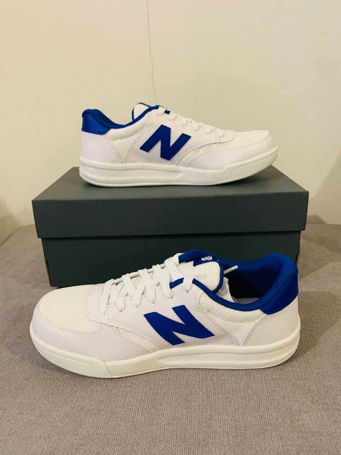 Basket new balance 300 blanc et bleu