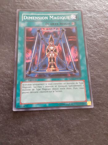 Carte Yu-Gi-Oh ! Dimension Magique SDSC-FR032