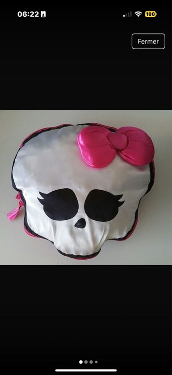 Coussin secret Monster High 1ère génération avec accessoires