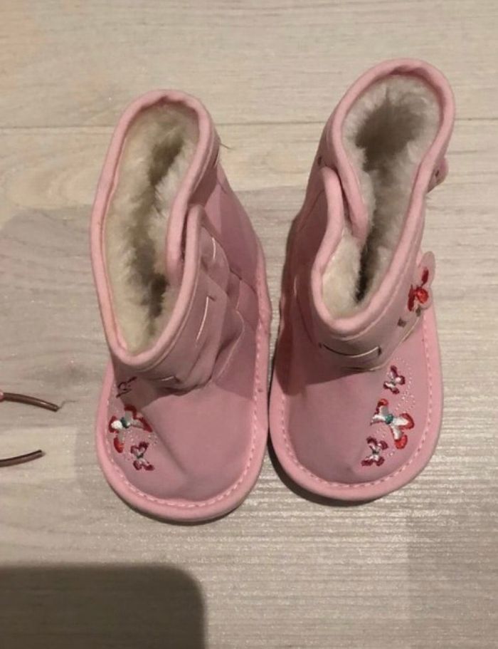 Lot chaussures - photo numéro 2