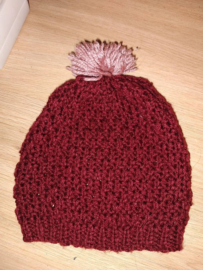 Bonnet fait main – Prune & Vieux Rose en laine