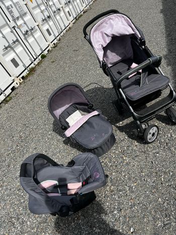 Poussette trio
