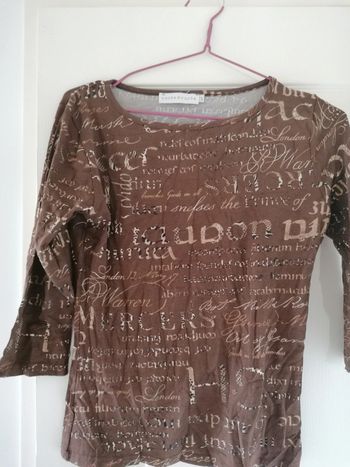 Tee-shirt manches 3 /4 jamais porté taille 3