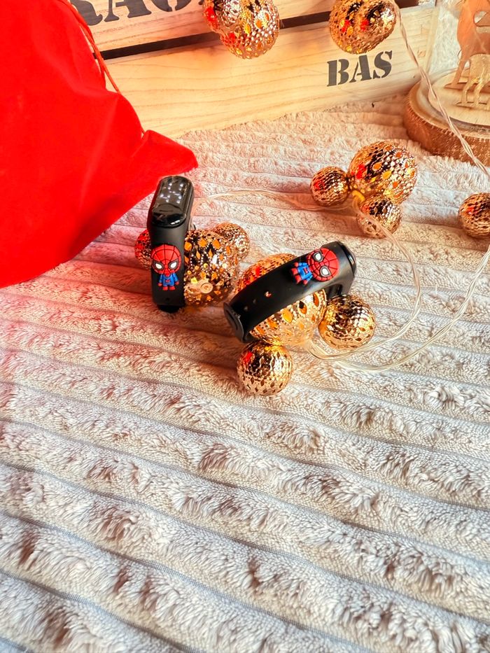 Montre écran Led Spiderman - photo numéro 7