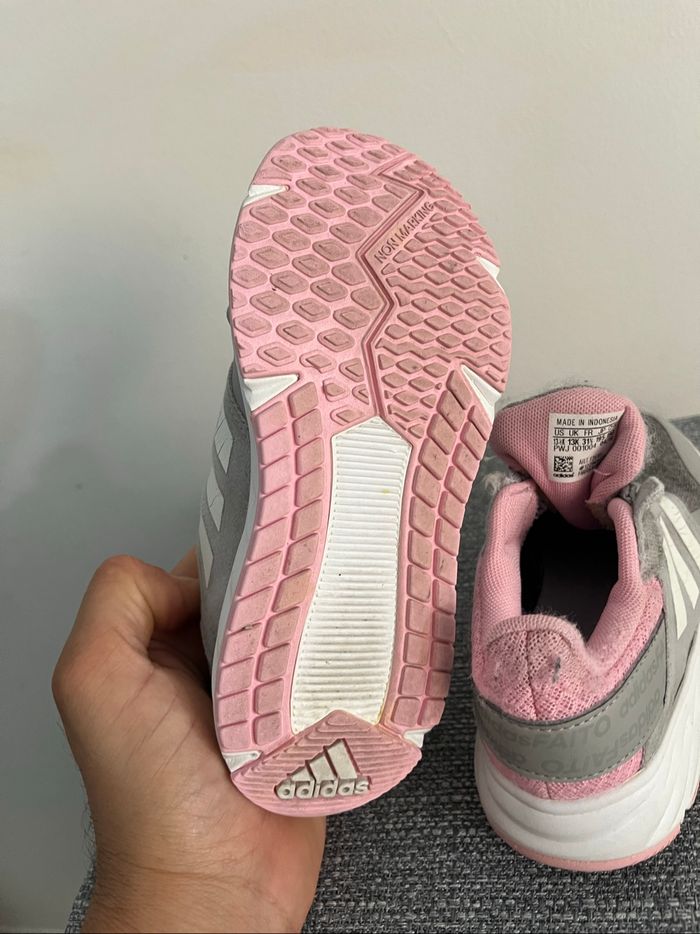 Baskets Adidas Pour Filles taille 31 1/3 - photo numéro 7