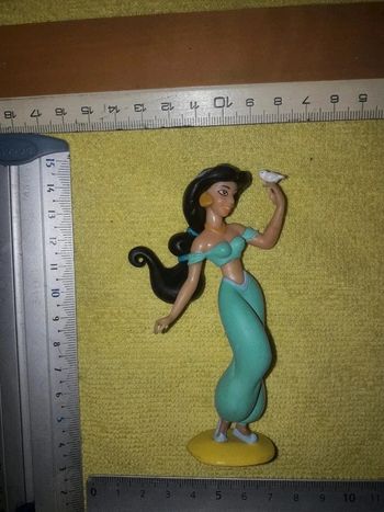 Aladin figurine