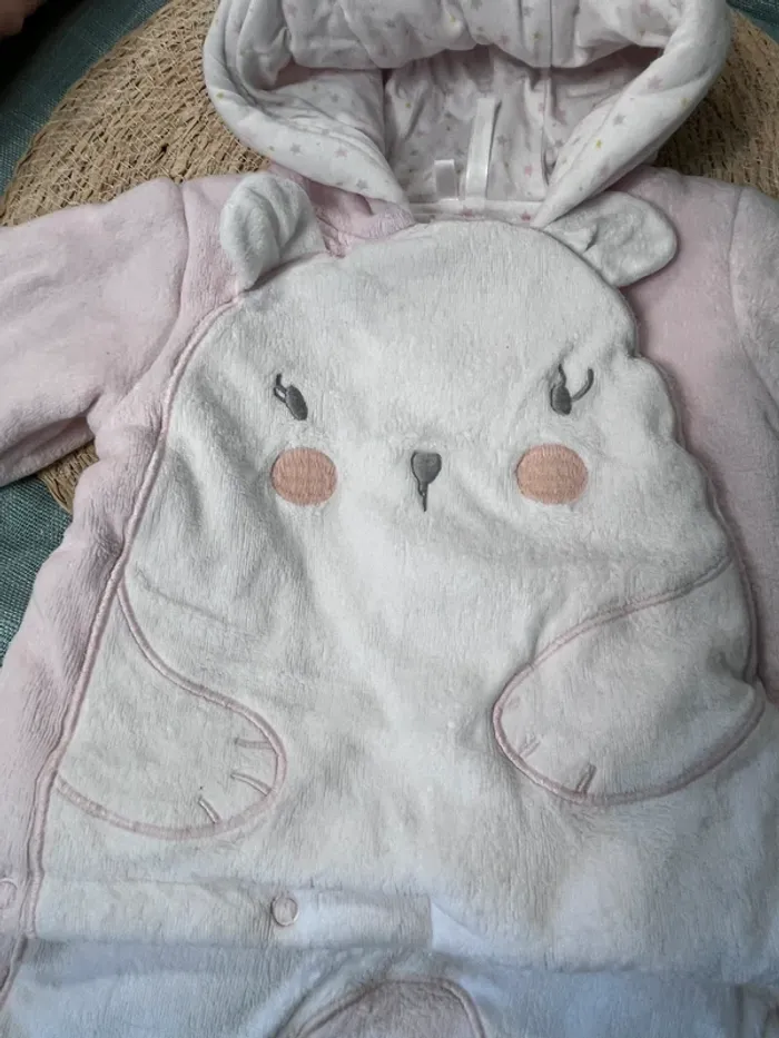 Combinaison taille 3 mois - photo numéro 3