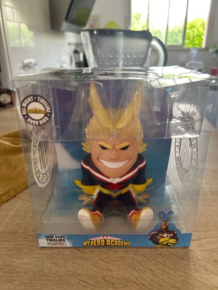 Tirelire figurine all might