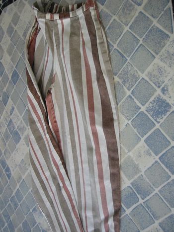 pantalon rayé taille 10 ans