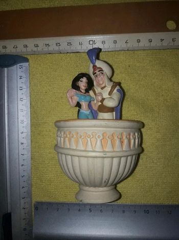 Aladin figurine