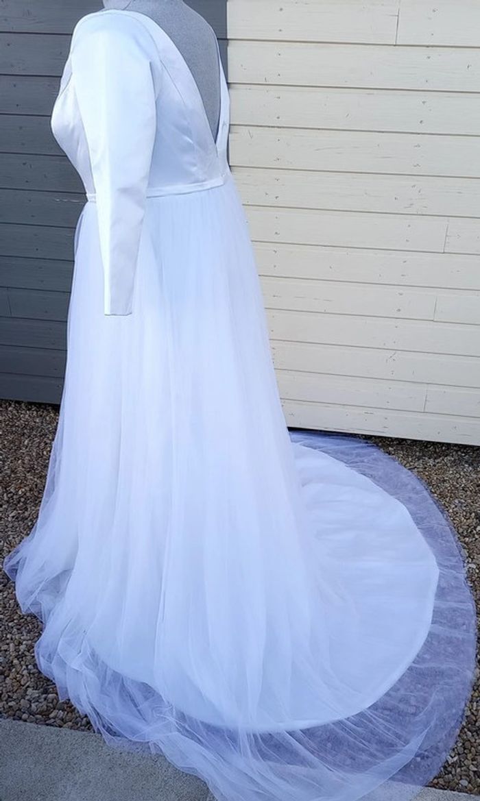robe de mariée neuve taille 48/50 - photo numéro 4