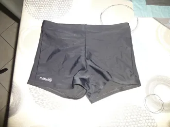 maillot short de bain boxer homme taille S noir