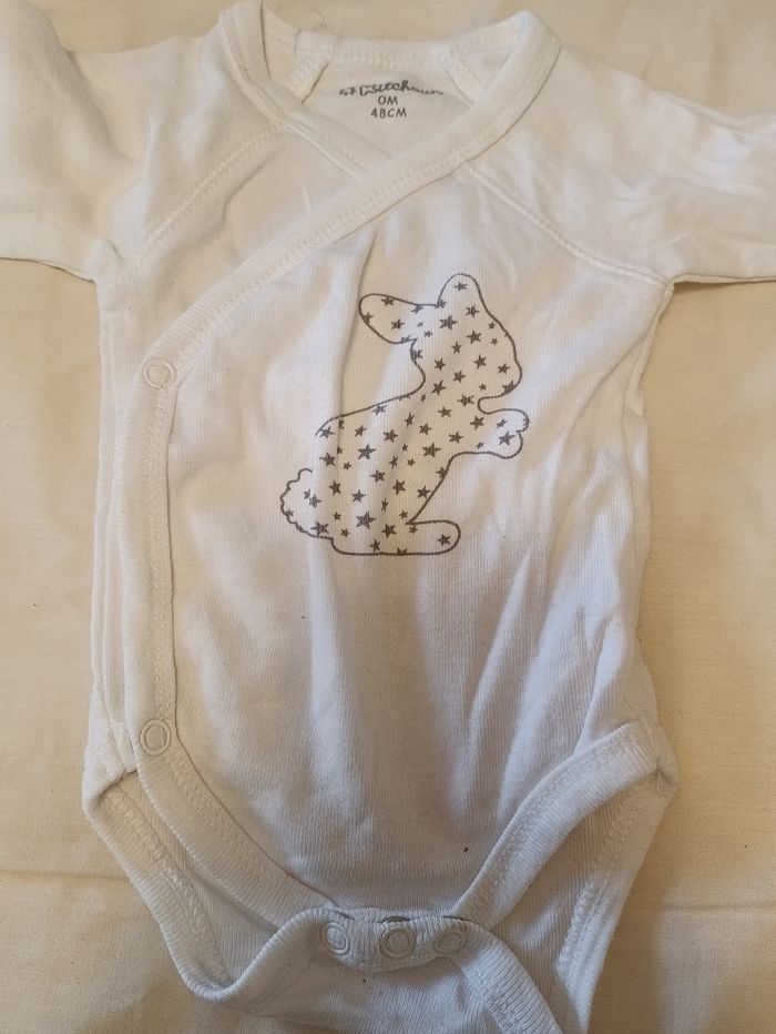 Body 0 mois - photo numéro 4
