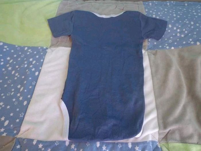 Lot bodies absorba 9 mois - photo numéro 5