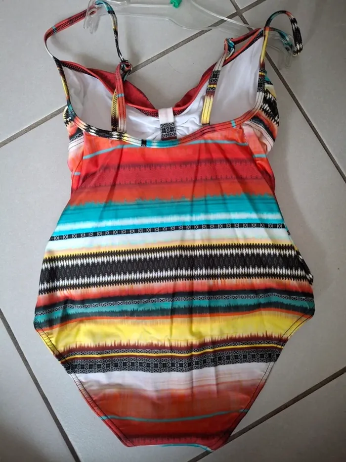 Maillot de bain une pièce femme S Neuf - photo numéro 3