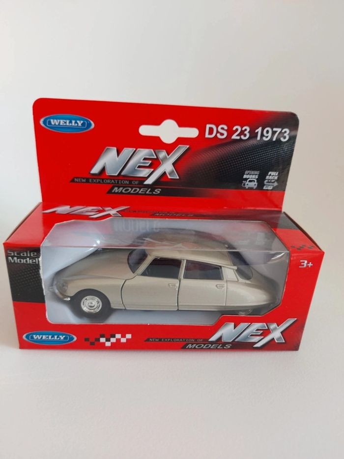 Citroen ds23 1973 - argent