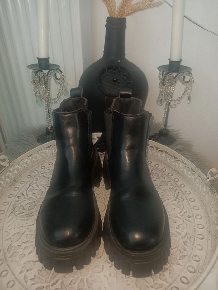 Magnifique paire de boots type Chelsea 38 - photo numéro 2