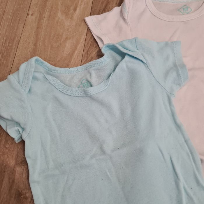 Lot de 5 bodys manches courtes 18 mois tex - photo numéro 4