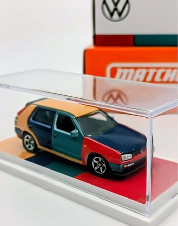 Voiture Golf matchbox mattel hotwheels métal 1/64 Volkswagen mk3 1995 harlequin - photo numéro 2
