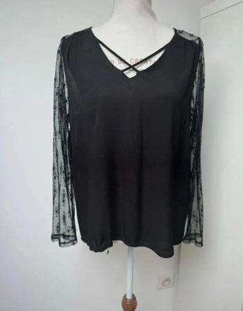 Blouse noire dentelle Naf Naf taille 38 ou M