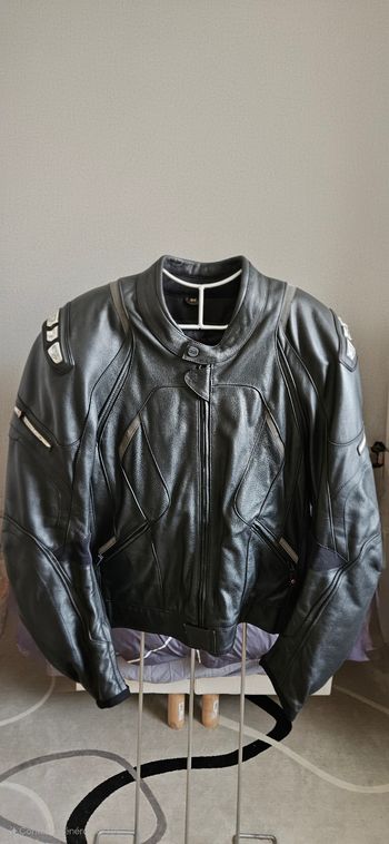 Blouson moto cuir