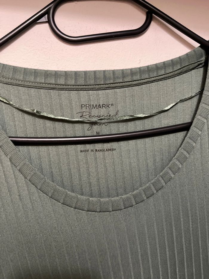 T-shirt taille 38 - photo numéro 4