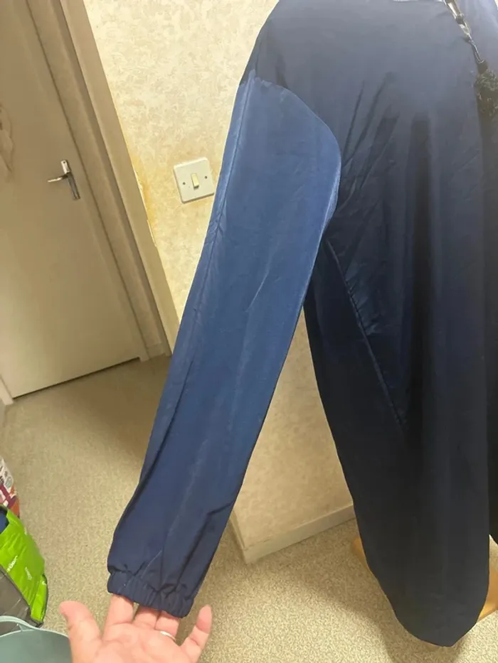 Abaya taille 40 marque alhaya - photo numéro 2