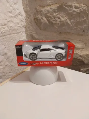 Voiture miniature de collection Lamborghini Huracan