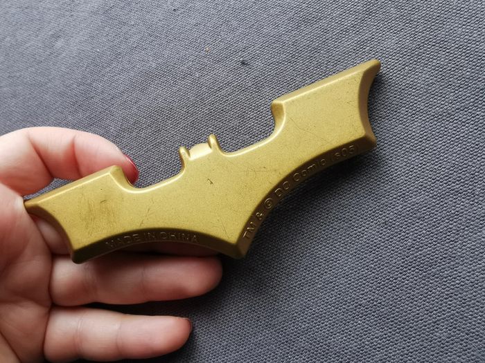Batman Batarang doré jouet
