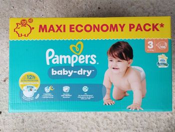 Couches Pampers baby dry taille 3
