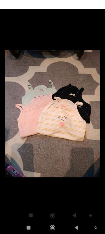 Lot de bodies 6 mois