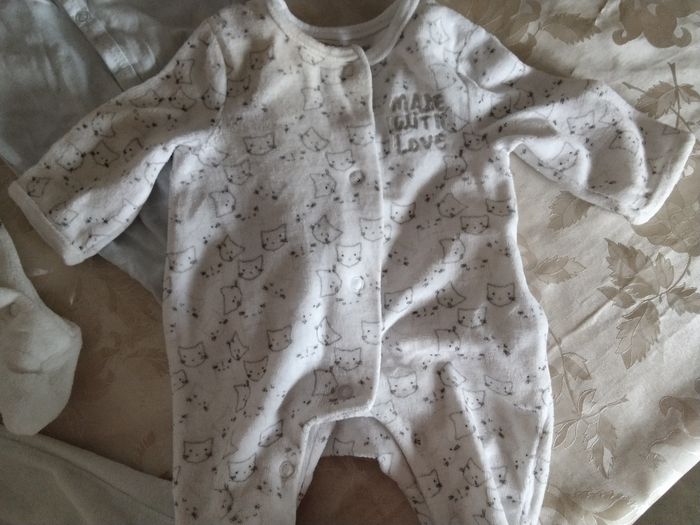 4 pyjamas bébé naissance - photo numéro 3
