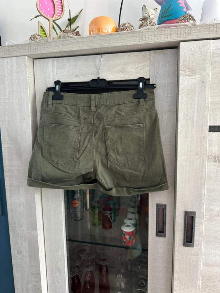 Short kaki Gemo taille 36 - photo numéro 2