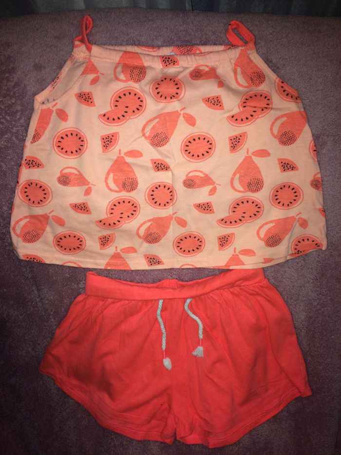 Joli ensemble short et petit haut